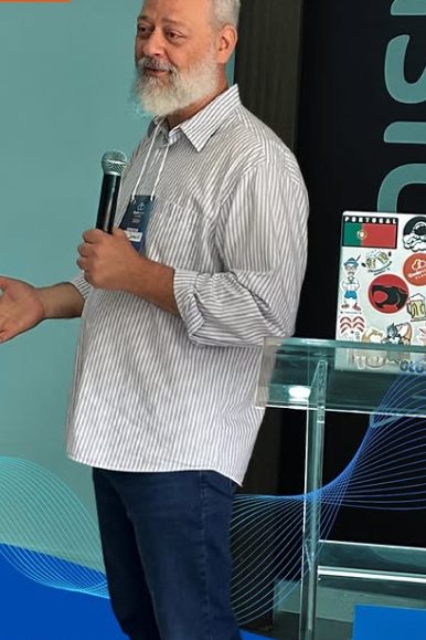 How we deploy, on stage. André Derraik at Code Island